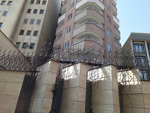 انواع نرده روی دیوار
